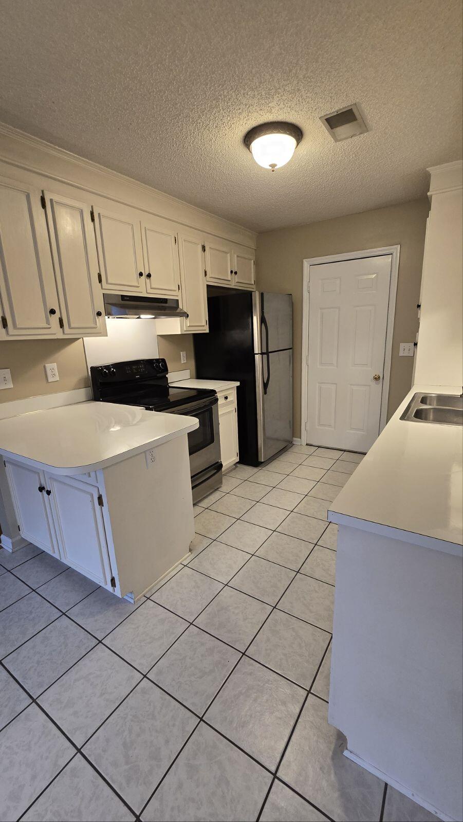 1308 Starling Road Hanahan, SC 29410 - Photo 5 of 13 1000027157