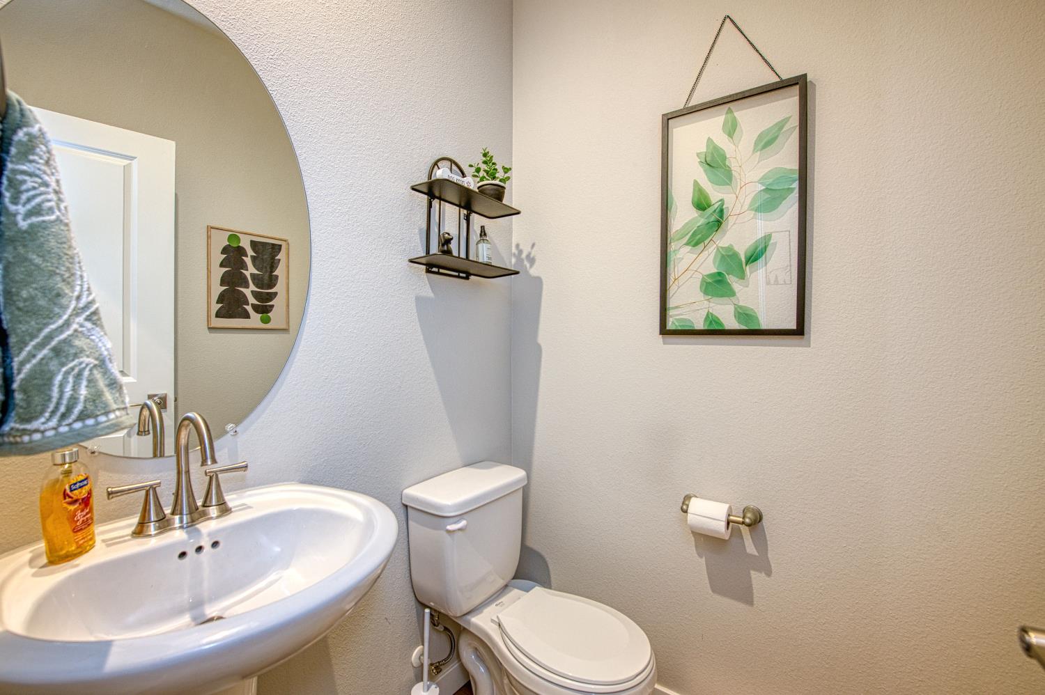 580 McCaffrey Way Madera, CA 93636 - Photo 5 of 42