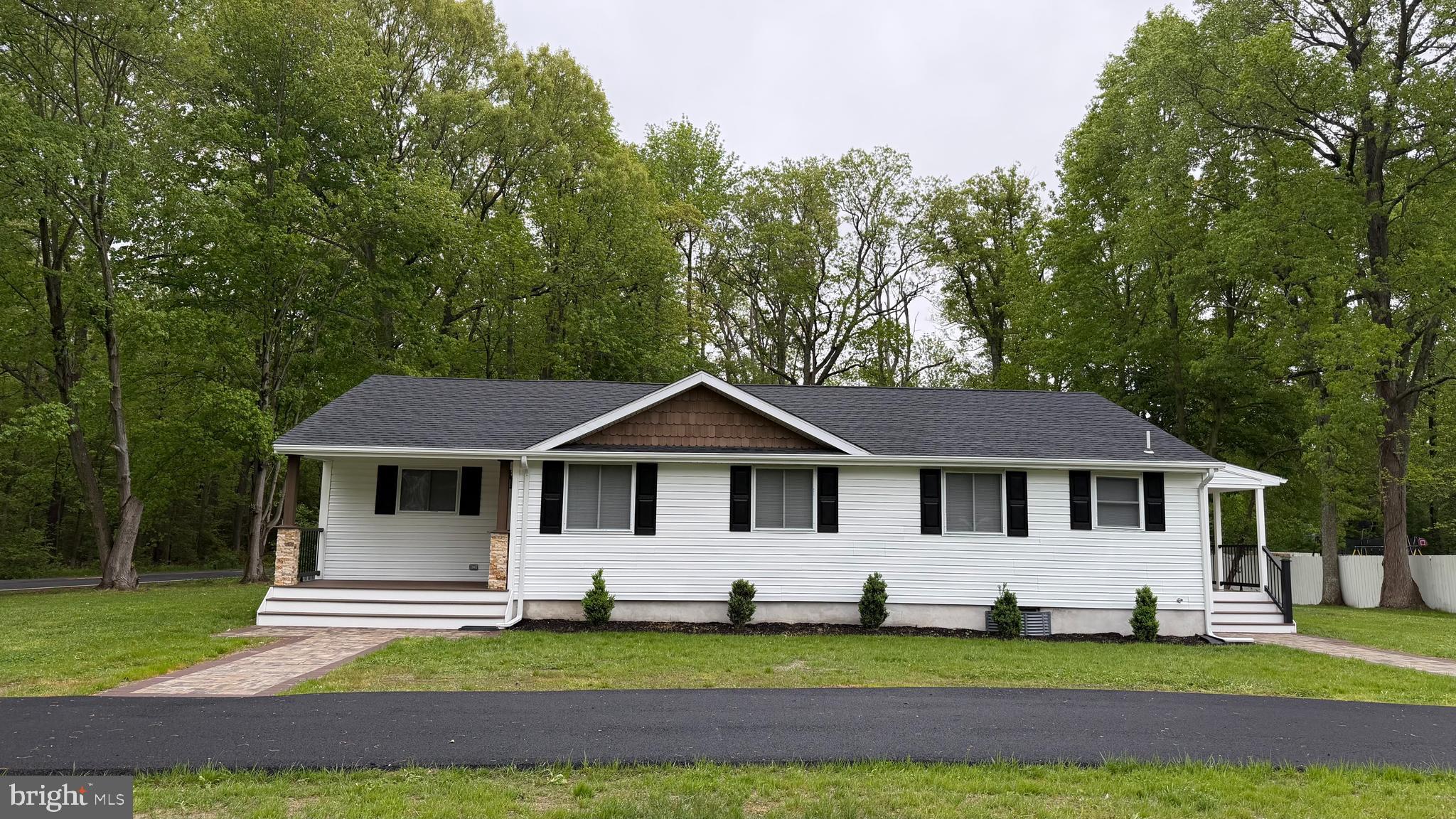 2470 White Oak Road Dover, DE 19901 - Photo 2 of 67