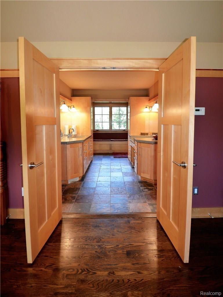 4222 Maybee Road Lake Orion, MI 48359 - Photo 56 of 99 18u.JPG