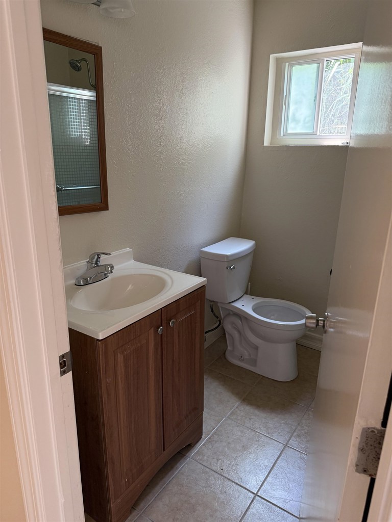 2416 Linden Street Oakland, CA 94607 - Photo 2 of 6