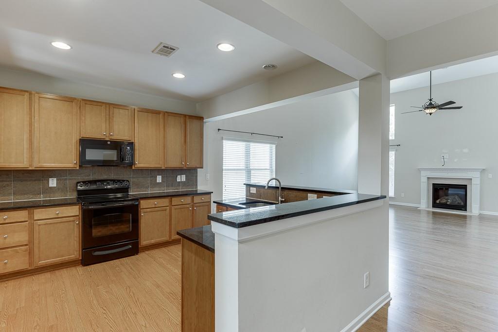 7719 Copper Kettle Way Flowery Branch, GA 30542 - Photo 7 of 47