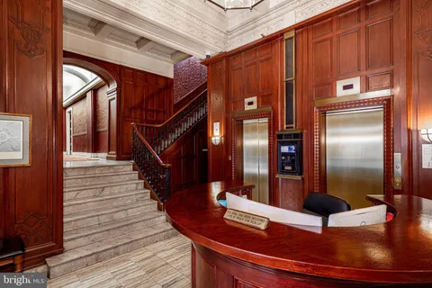 $210,000 | 250 South 13th Street, Unit 1F, Philadelphia, PA 19107