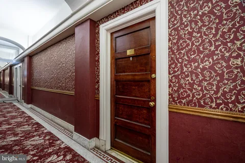 $210,000 | 250 South 13th Street, Unit 1F, Philadelphia, PA 19107