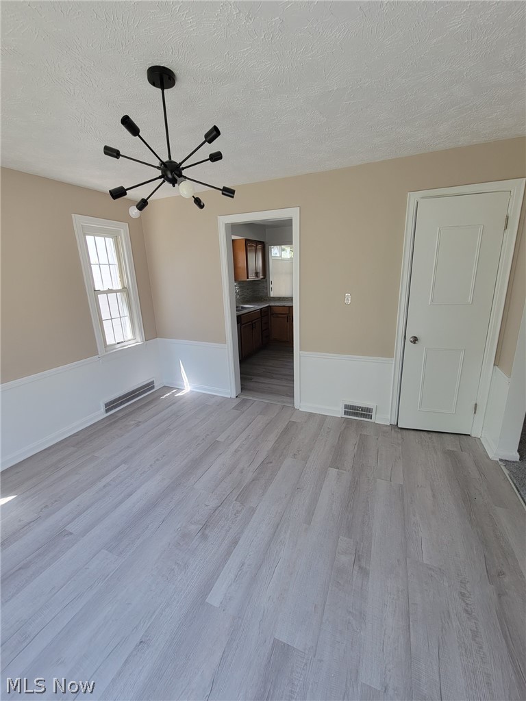 3847 Covington Road South Euclid, OH 44121 - Photo 5 of 15