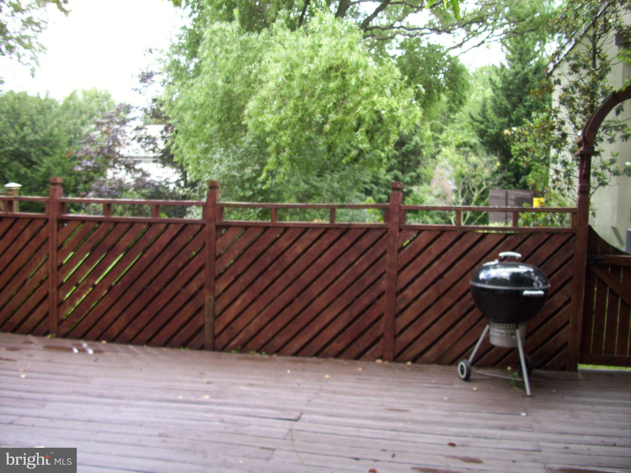4340 Roland Springs Drive Baltimore, MD 21210 - Photo 23 of 28 Exterior Rear