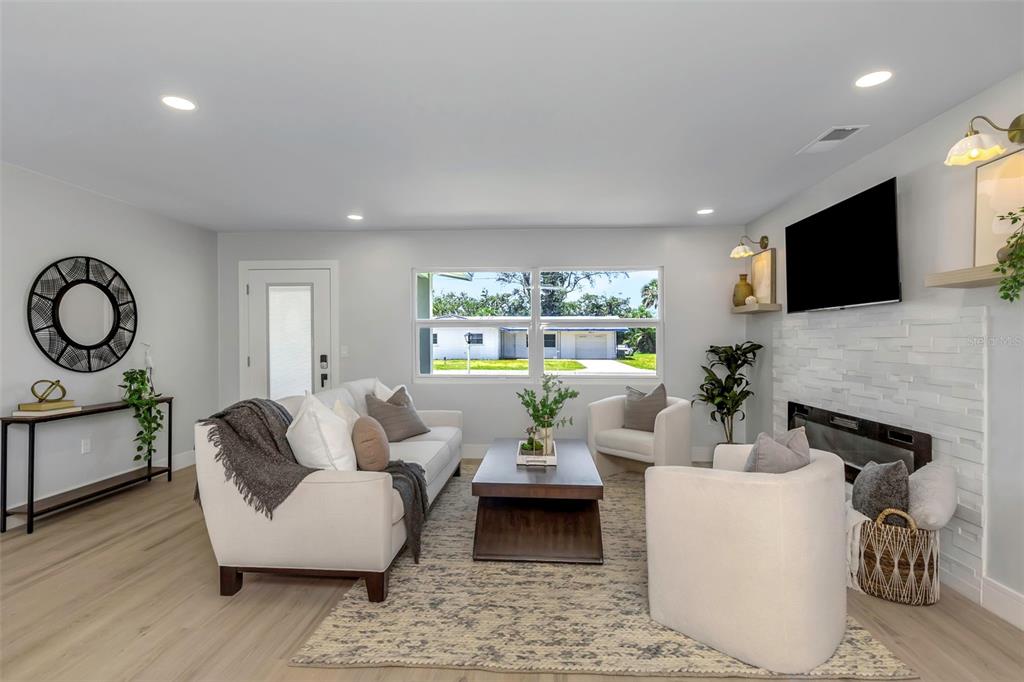 10216 Spoonbill Road East Bradenton, FL 34209 - Photo 12 of 56