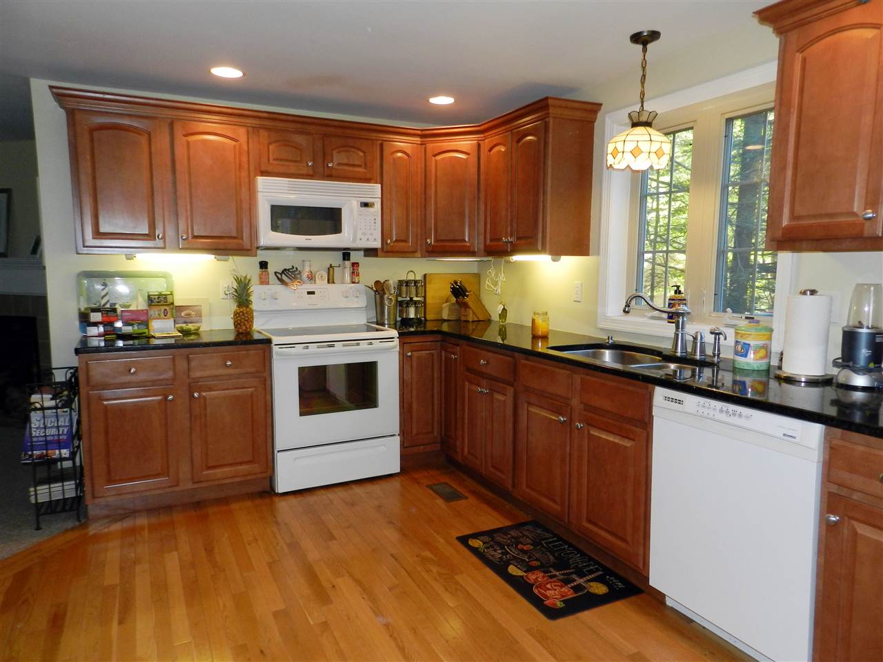 104 Mary Batchelder Road, Unit A Hampton, NH 03842 - Photo 3 of 29 Gallery Image 3