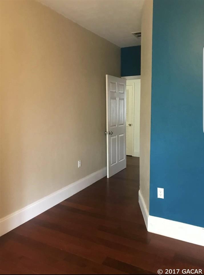 4114 Southwest 15 Place Gainesville, FL 32607 - Photo 6 of 13 Gallery Image 6