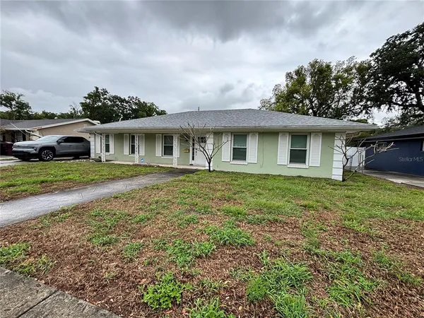$2,500 | 2502 Vine Street, Orlando, FL 32806