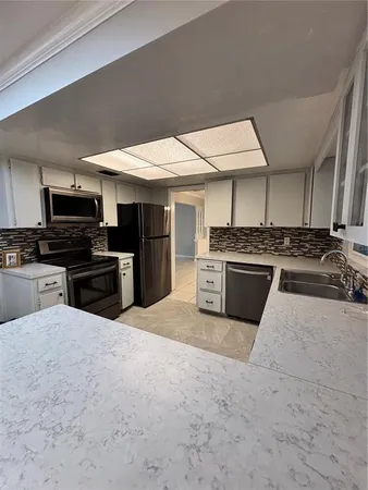 $2,500 | 2502 Vine Street, Orlando, FL 32806