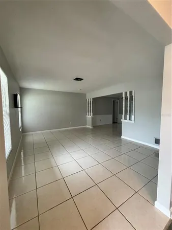 $2,500 | 2502 Vine Street, Orlando, FL 32806