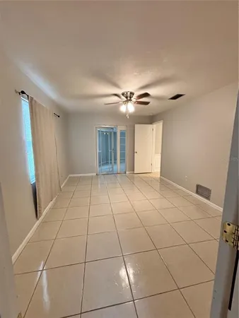 $2,500 | 2502 Vine Street, Orlando, FL 32806