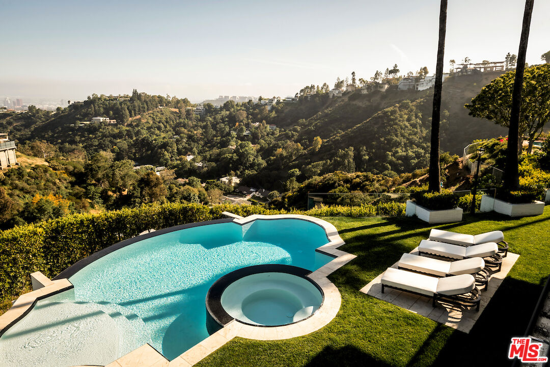 10932 Savona Road Los Angeles, CA 90077 - Photo 63 of 72