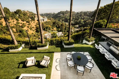 $9,795,000 | 10932 Savona Road, Los Angeles, CA 90077