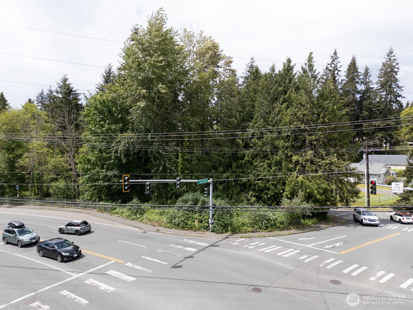 9511 Edmonds Way Edmonds, WA 98020 - Photo 5 of 7