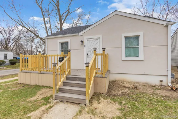 $99,900 | 8401 Fielding Street, Detroit, MI 48228
