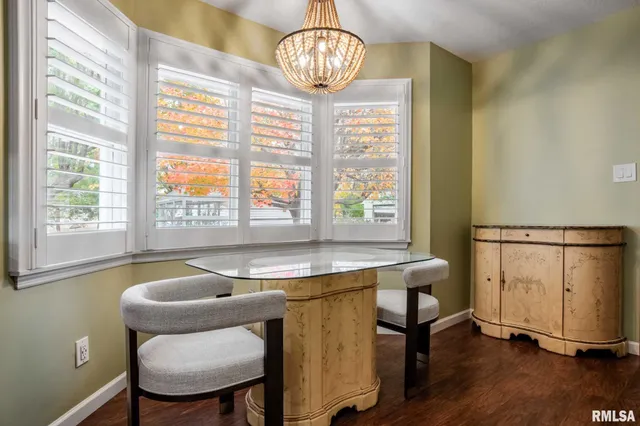 $359,900 | 202 Dinah Lane, Marion, IL 62959