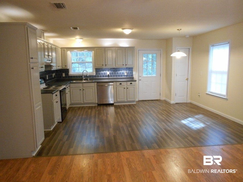 13408 Pendix Road Summerdale, AL 36580 - Photo 14 of 31 Open Dining area off of kitchen.