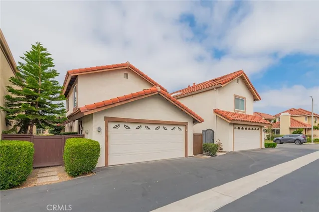 $1,349,800 | 7 Tivoli, Irvine, CA 92620