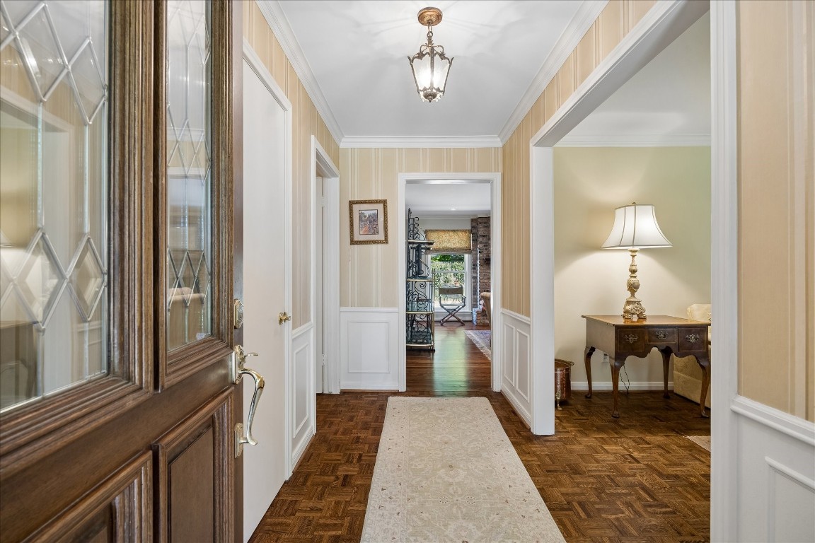 12206 Perthshire Road Houston, TX 77024 - Photo 3 of 30 Elegant foyer entry