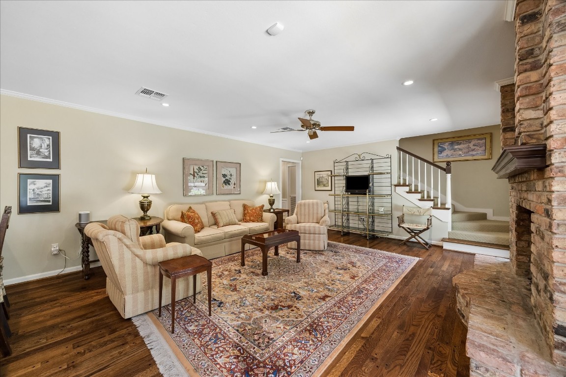12206 Perthshire Road Houston, TX 77024 - Photo 5 of 30 Family room for easy gathering after dinner.