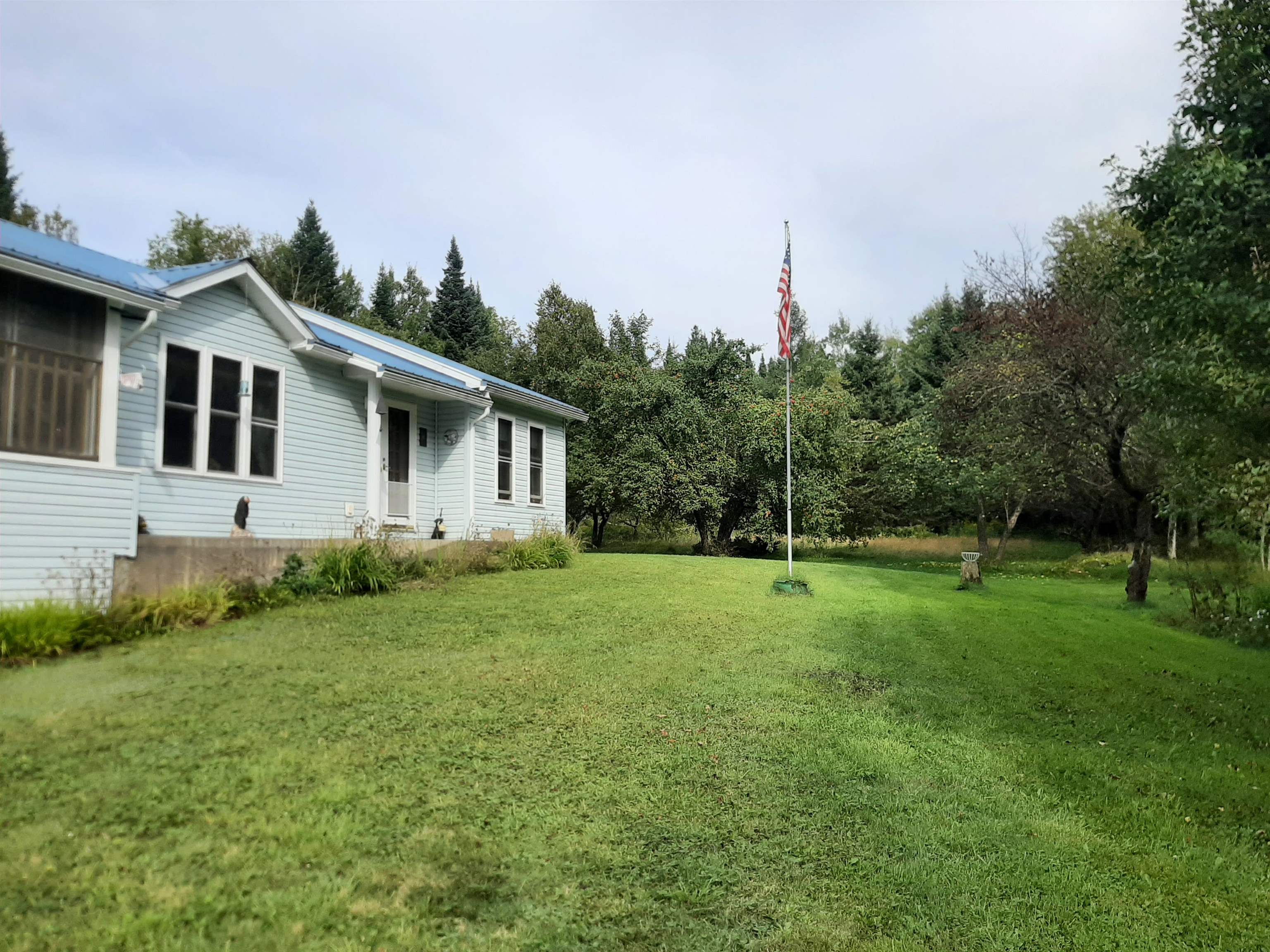 48 Lynch Road Stewartstown, NH 03576 - Photo 3 of 24