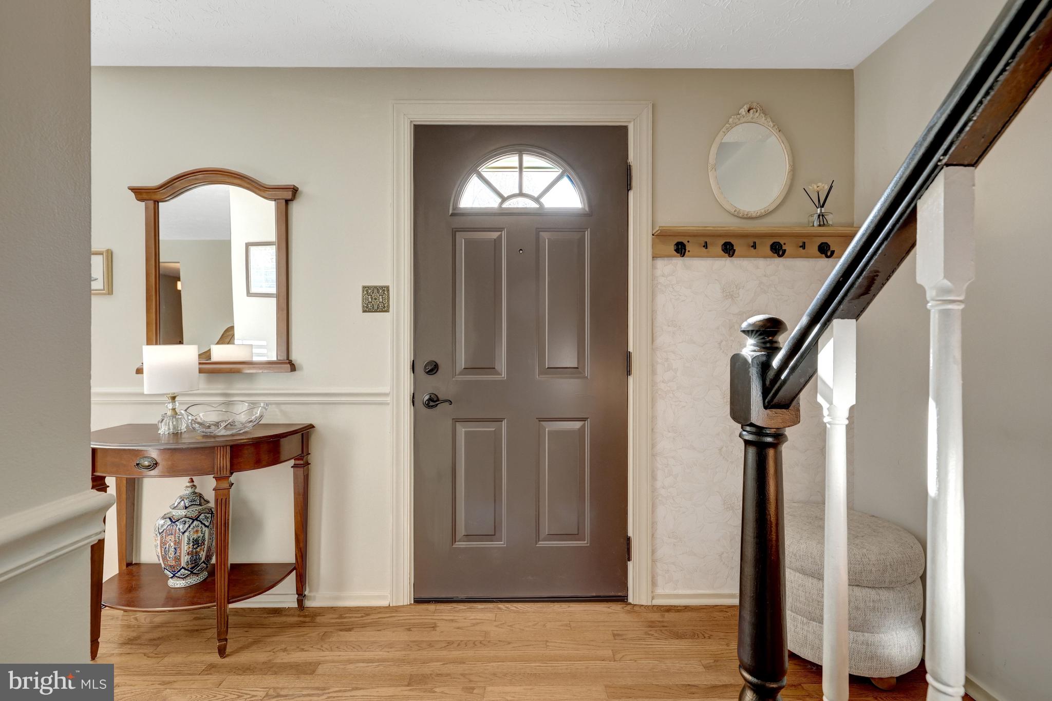 2212 Stirrup Iron Lane Reston, VA 20191 - Photo 5 of 55 Welcome friends and family!