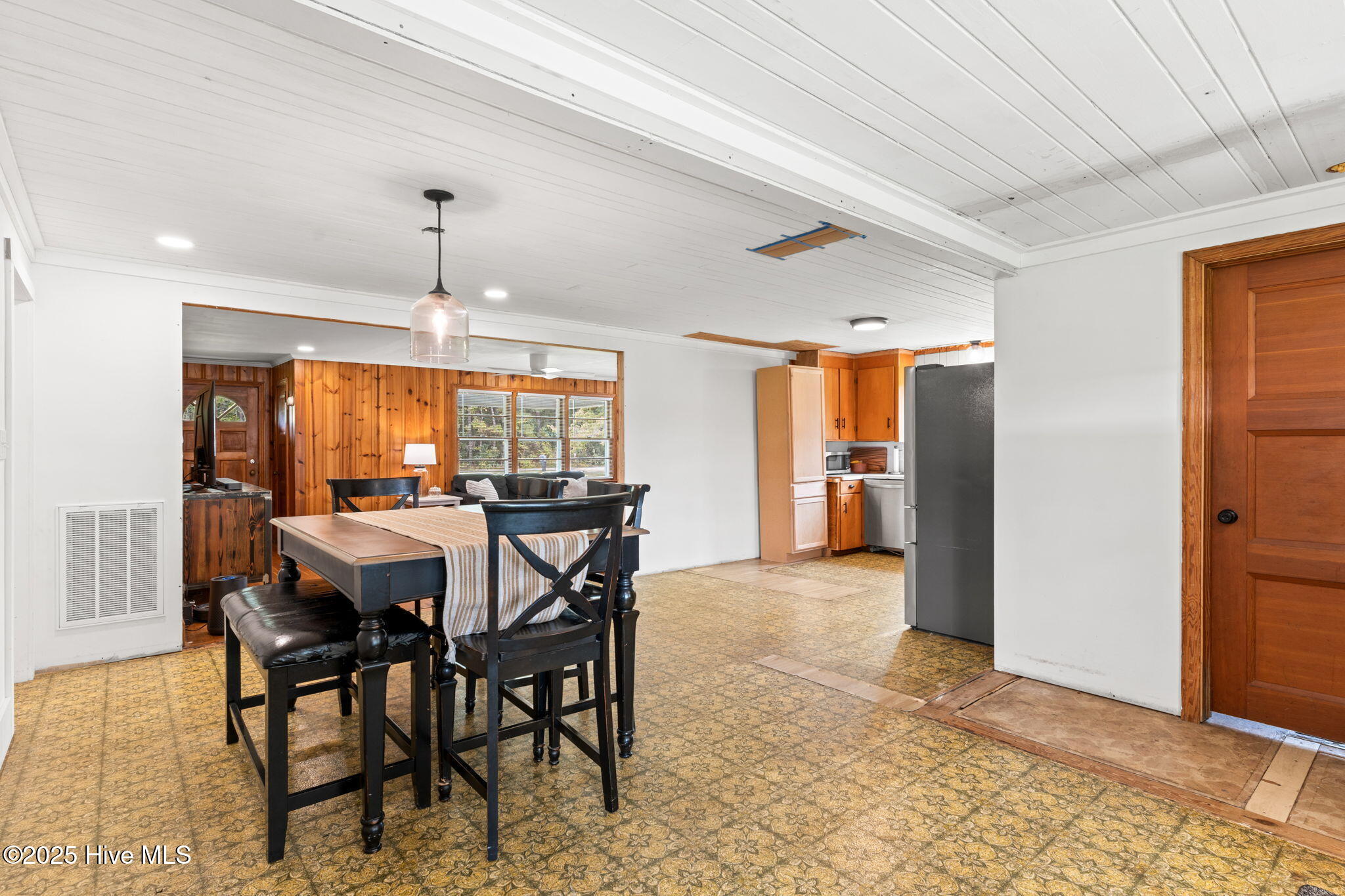 7547 Etheridge Road Northwest Longwood, NC 28452 - Photo 14 of 45 21-web-or-mls-CamMediaLLC.com (29 of 46)