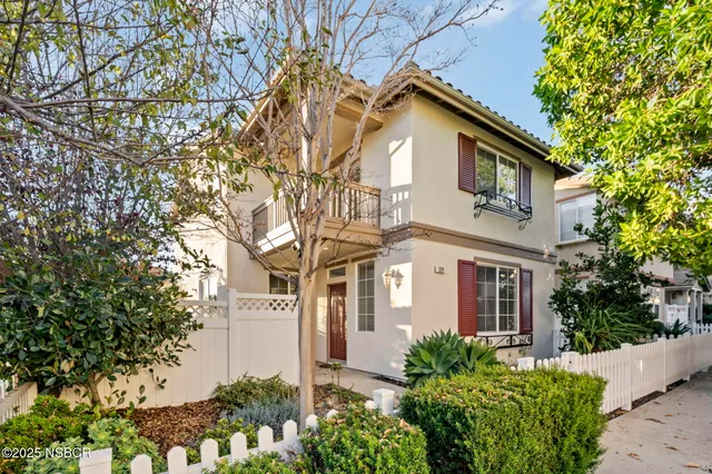 $649,000 | 329 Gilea Court, Santa Maria, CA 93454