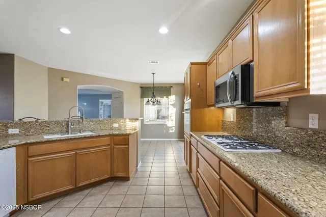 $649,000 | 329 Gilea Court, Santa Maria, CA 93454