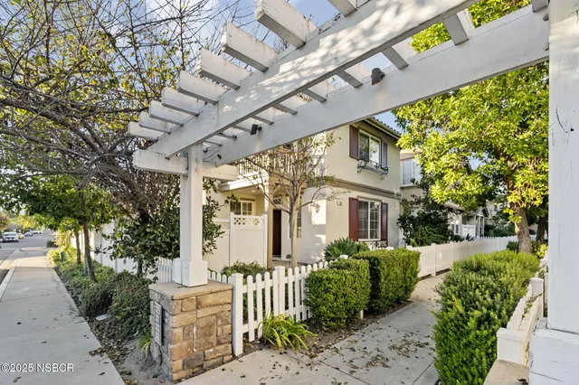 $649,000 | 329 Gilea Court, Santa Maria, CA 93454