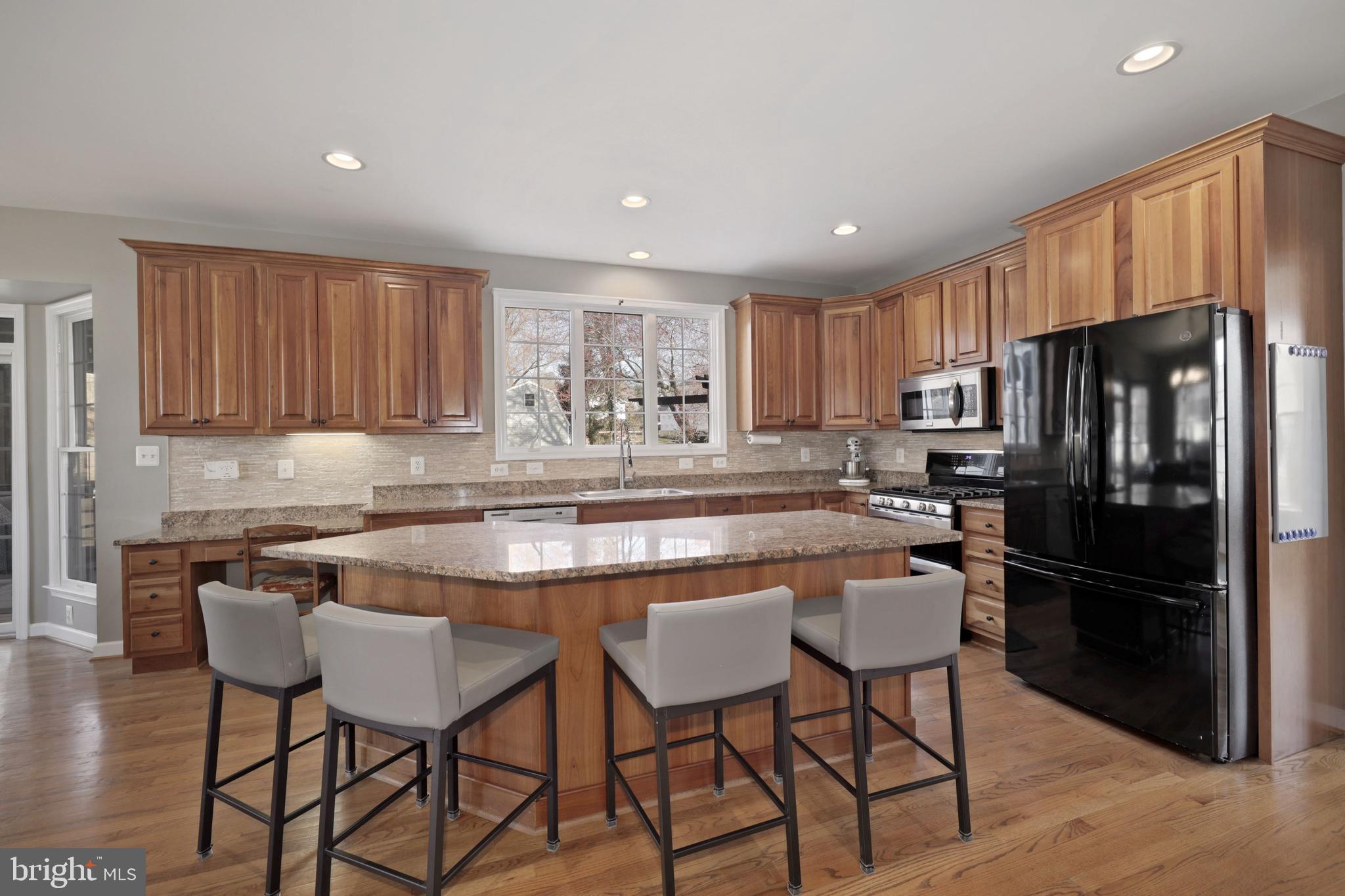 415 Court House Road Southwest Vienna, VA 22180 - Photo 15 of 66 Gallery Image 15