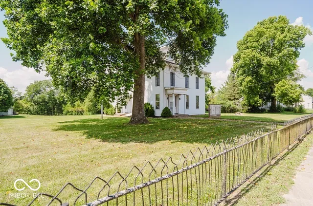 $120,000 | 221 North High Street, Greensboro, IN 47344