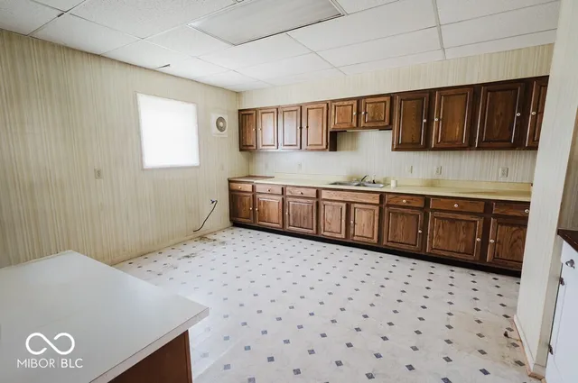 $120,000 | 221 North High Street, Greensboro, IN 47344