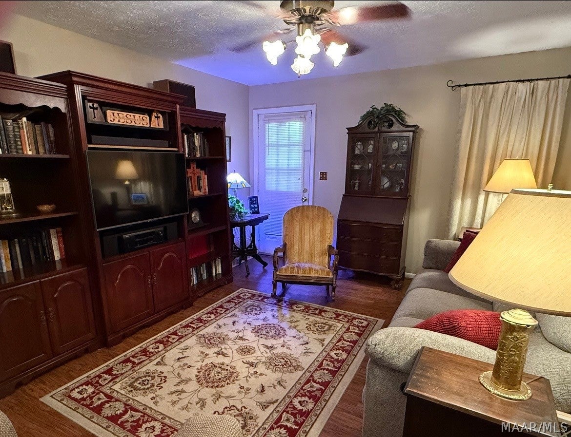 848 Rountree Drive Valley Grande, AL 36703 - Photo 3 of 18 Gallery Image 3