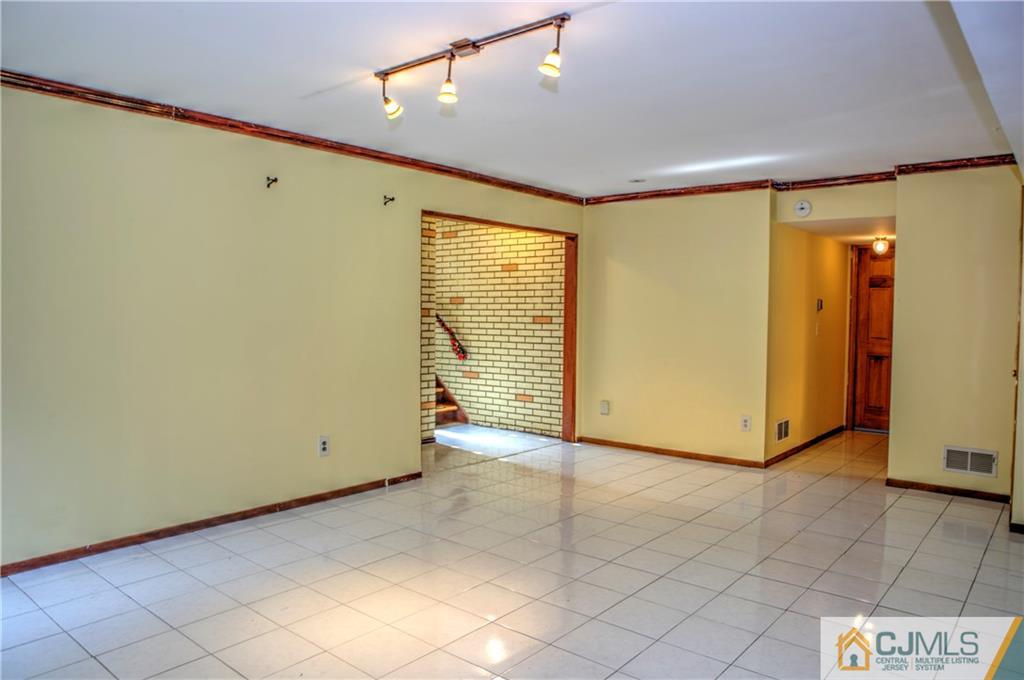 87 Harding Avenue Edison, NJ 08820 - Photo 22 of 25 a view of an empty room