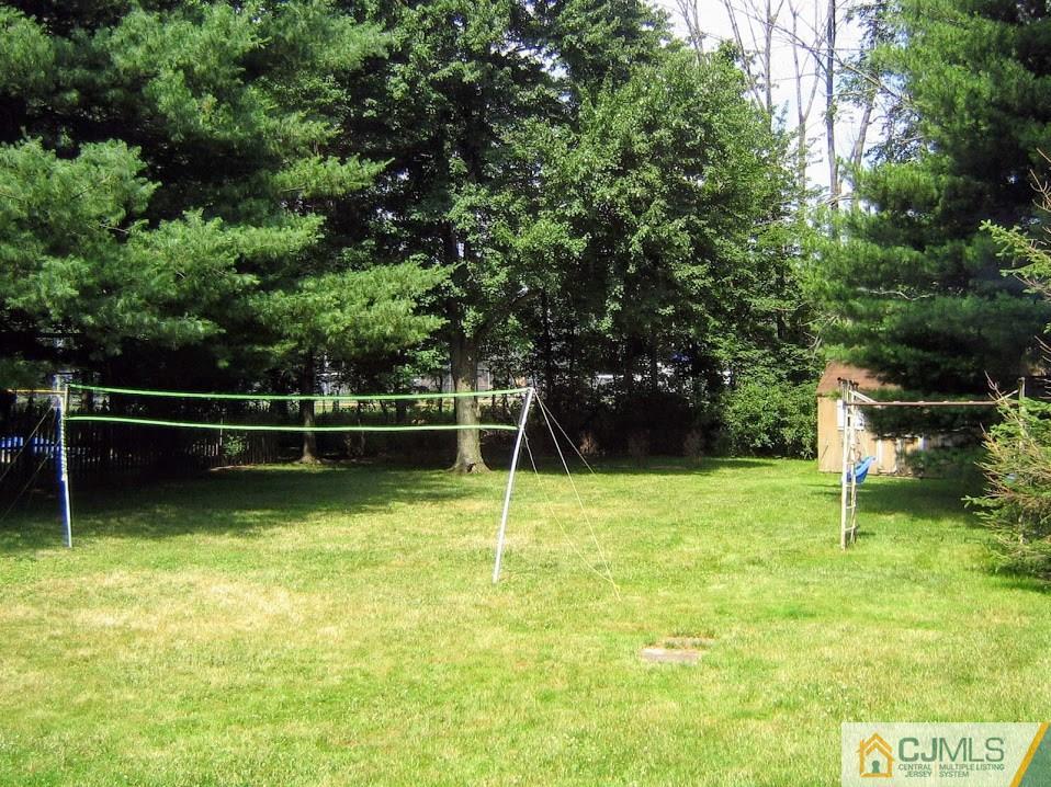 87 Harding Avenue Edison, NJ 08820 - Photo 25 of 25 a view of a garden