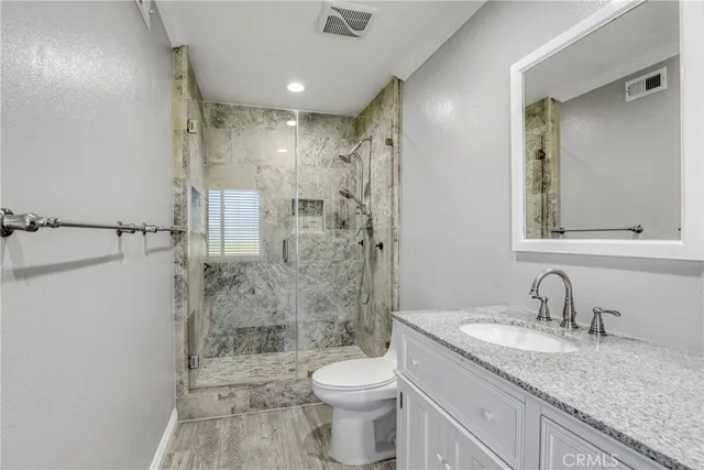 $4,500 | 22725 Gault Street, West Hills, CA 91307