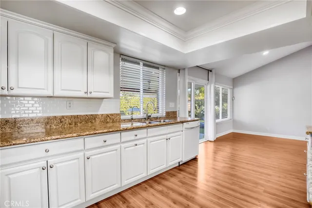 $4,500 | 22725 Gault Street, West Hills, CA 91307