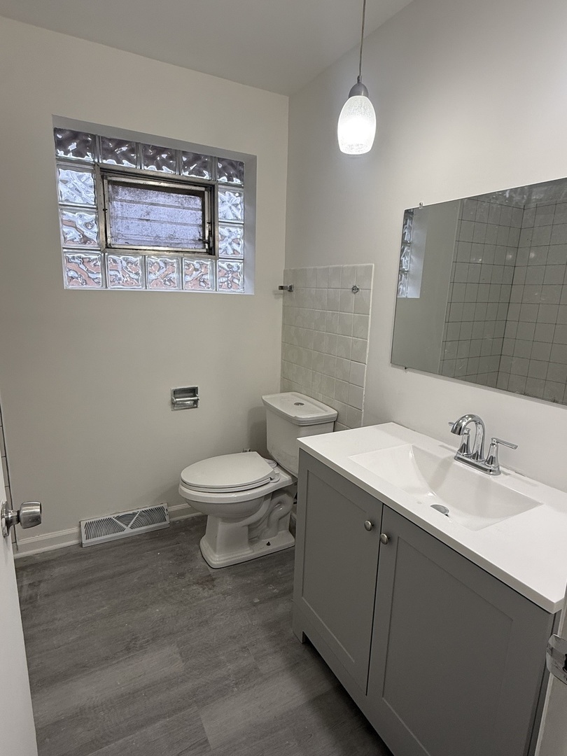 7842 Sholer Avenue Bridgeview, IL 60455 - Photo 15 of 23