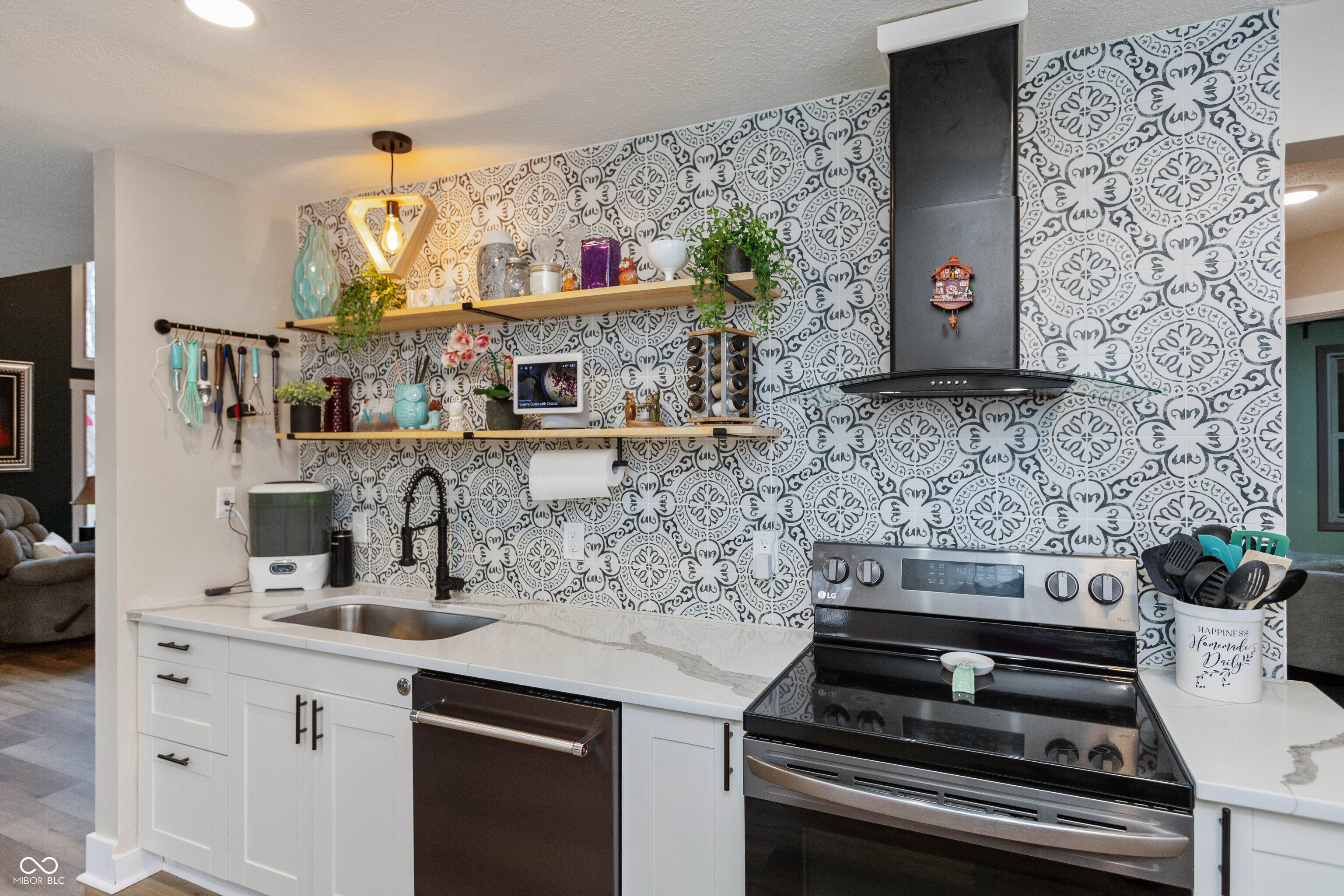 7811 Bean Blossom Road Trafalgar, IN 46181 - Photo 17 of 57