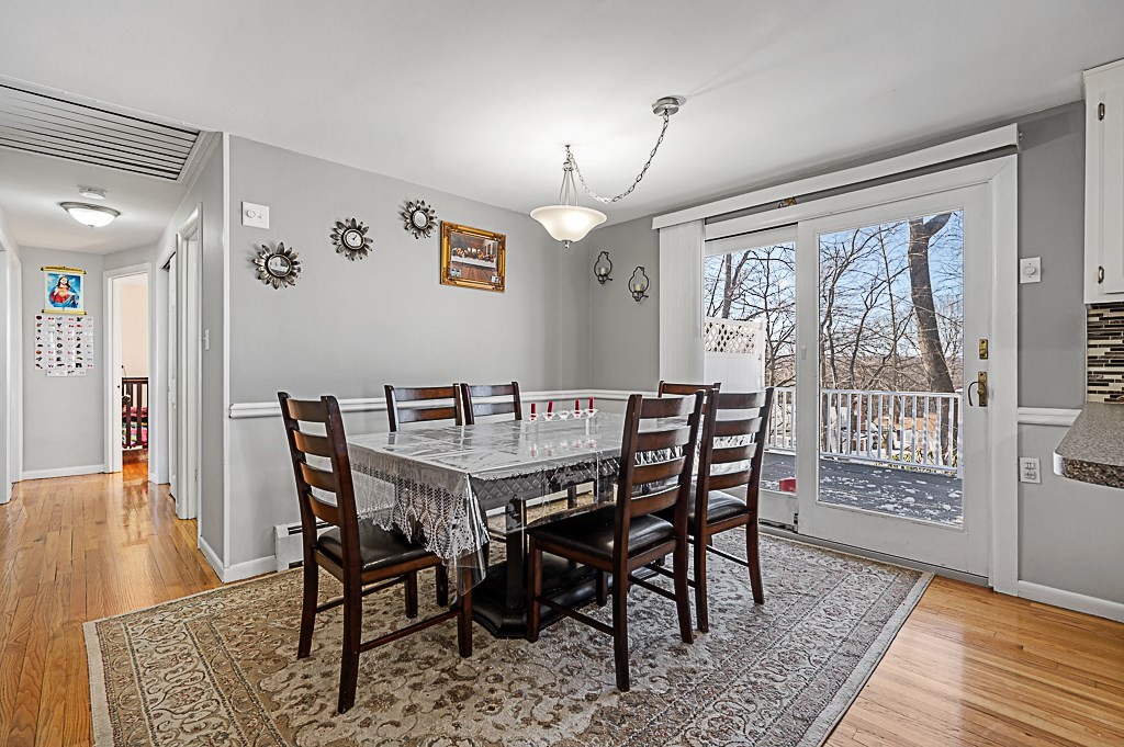 37 Claridge Road Worcester, MA 01606 - Photo 3 of 29 Gallery Image 3