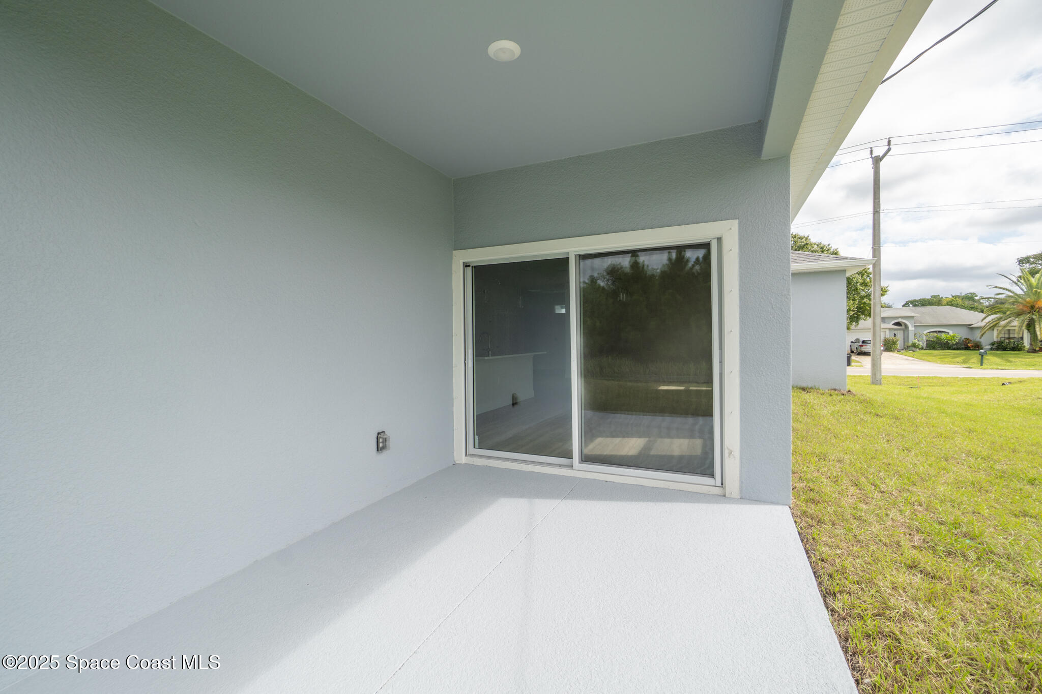 528 Degroodt Road Southwest Palm Bay, FL 32908 - Photo 15 of 70 528 De Groodt Rd SW, Palm Bay, FL 32908