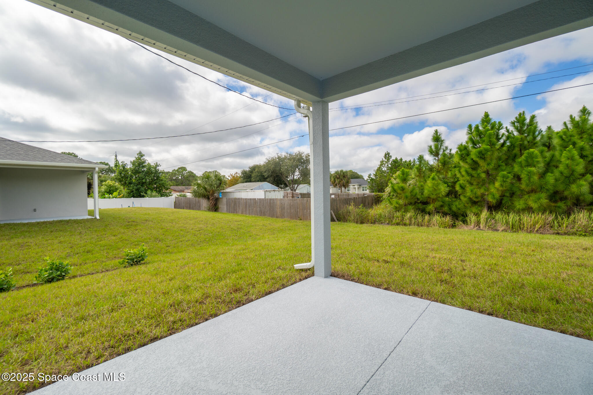 528 Degroodt Road Southwest Palm Bay, FL 32908 - Photo 17 of 70 528 De Groodt Rd SW, Palm Bay, FL 32908