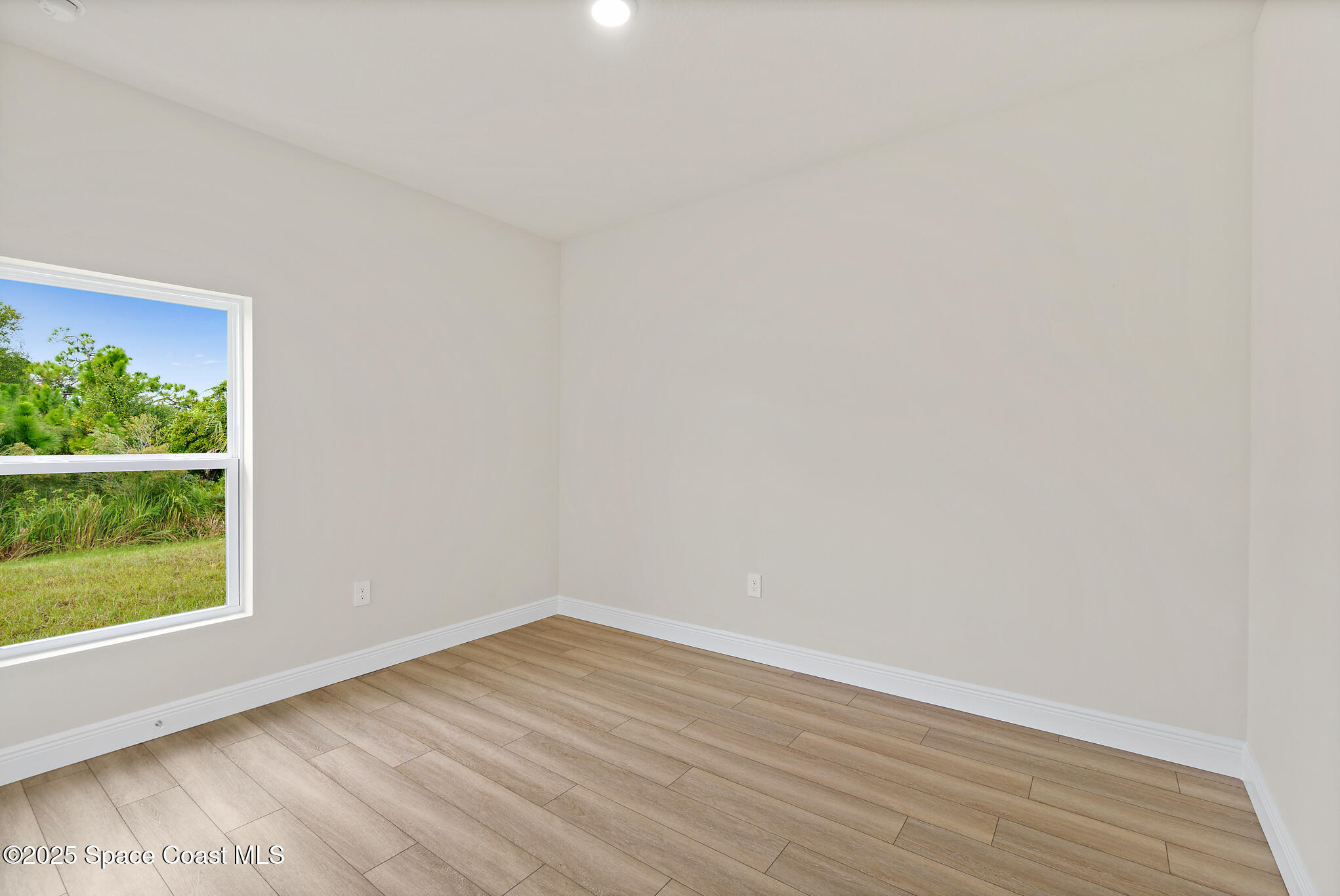 528 Degroodt Road Southwest Palm Bay, FL 32908 - Photo 18 of 70 528 De Groodt Rd SW, Palm Bay, FL 32908-