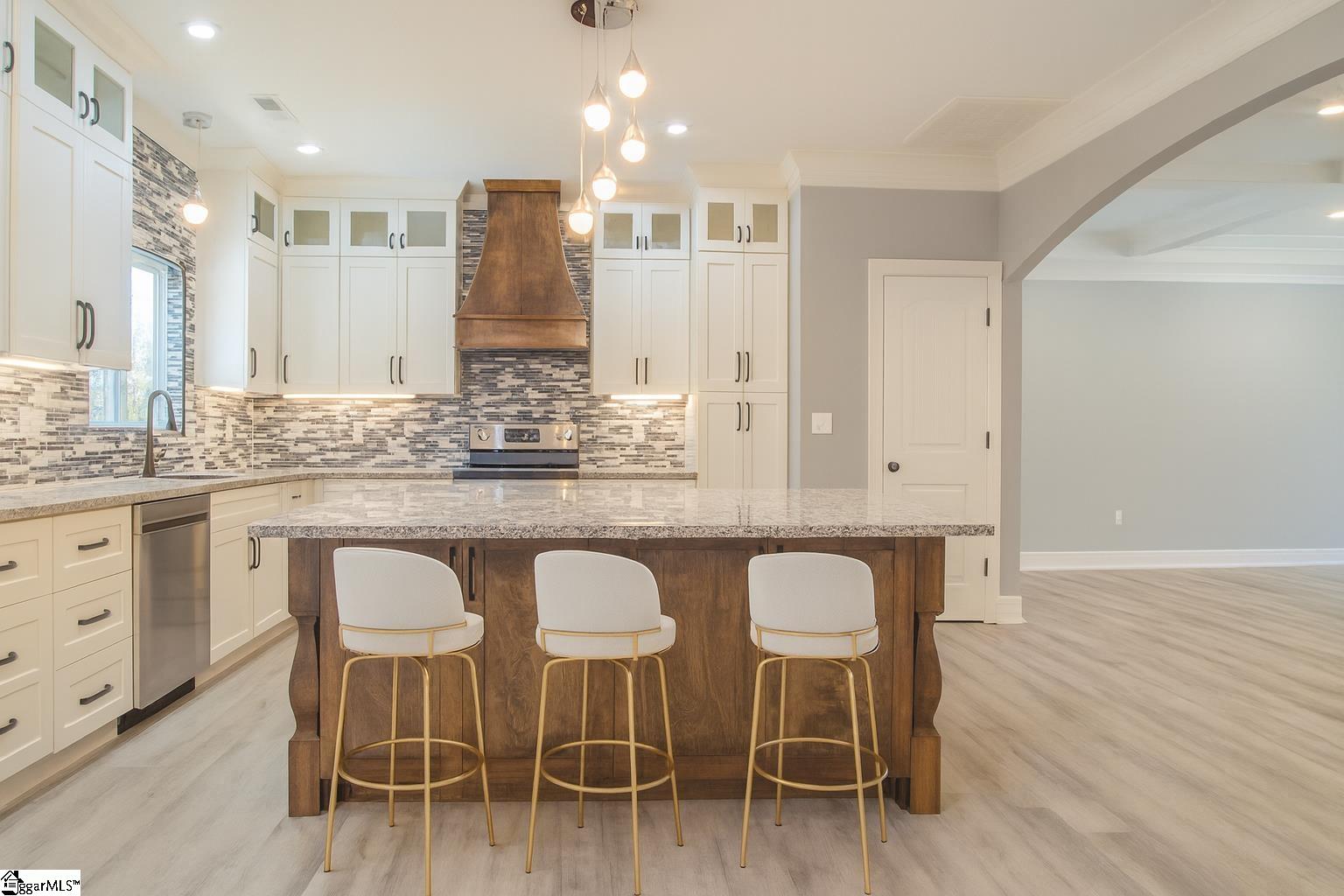 331 Skyline Road Greer, SC 29651 - Photo 17 of 42