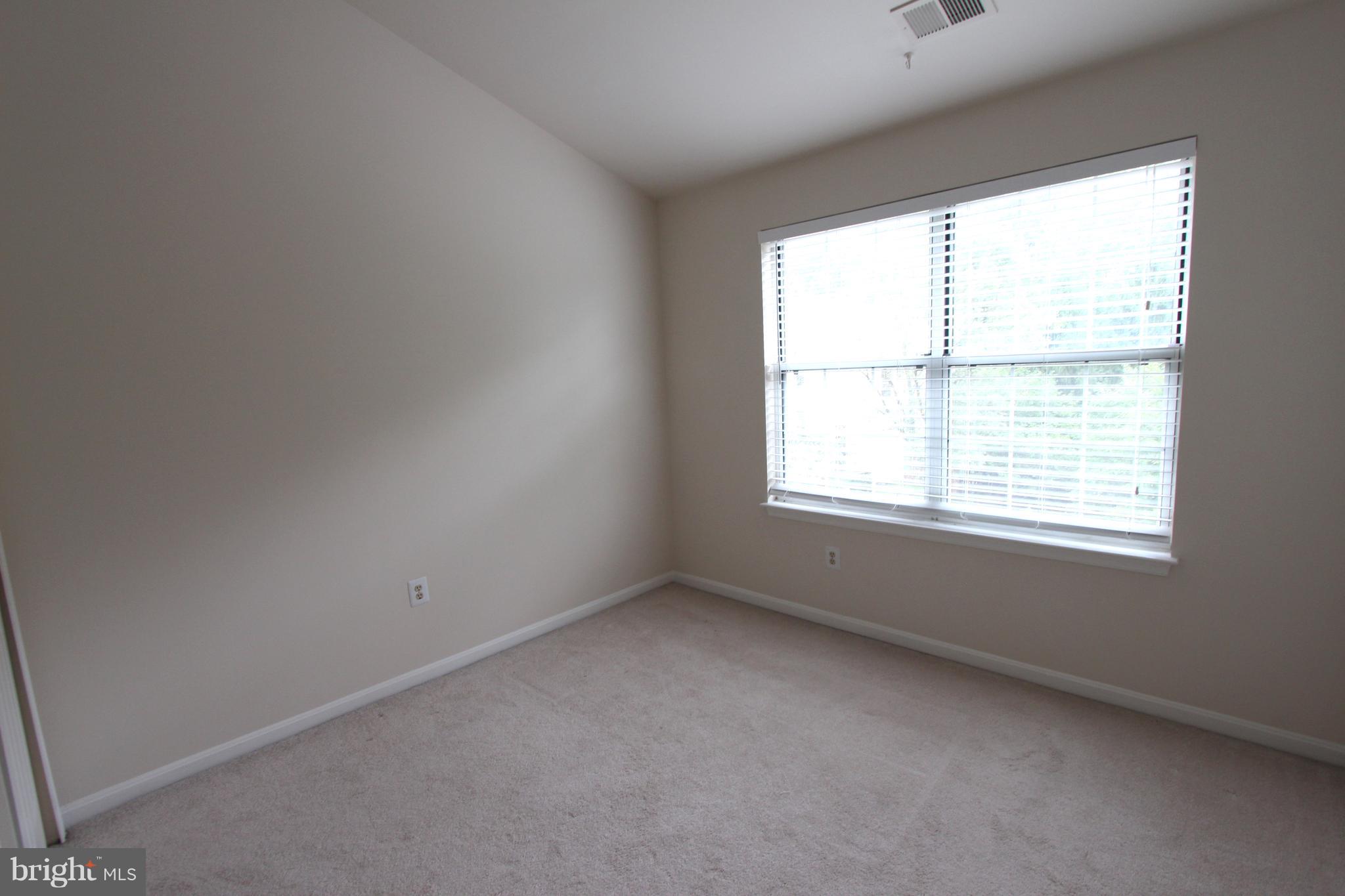 20784 Dockside Terrace Sterling, VA 20165 - Photo 17 of 22 Bath (Master)