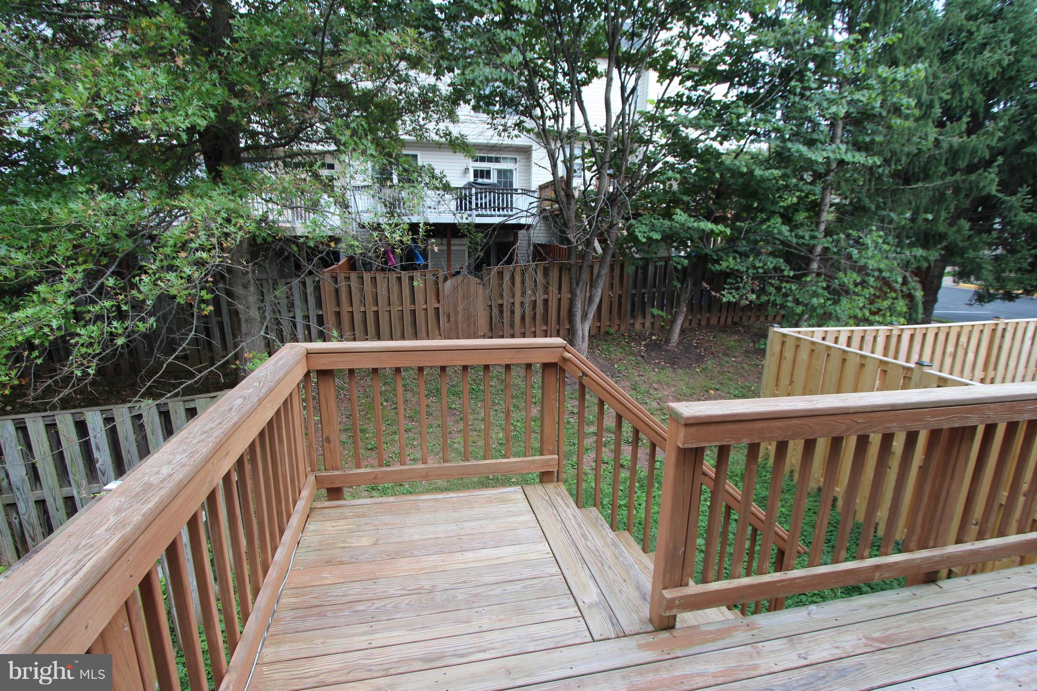 20784 Dockside Terrace Sterling, VA 20165 - Photo 21 of 22 Exterior (Rear)