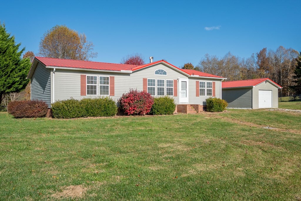 245 Ridgetop Drive Rural Retreat, VA 24368 - Photo 37 of 56 Gallery Image 37